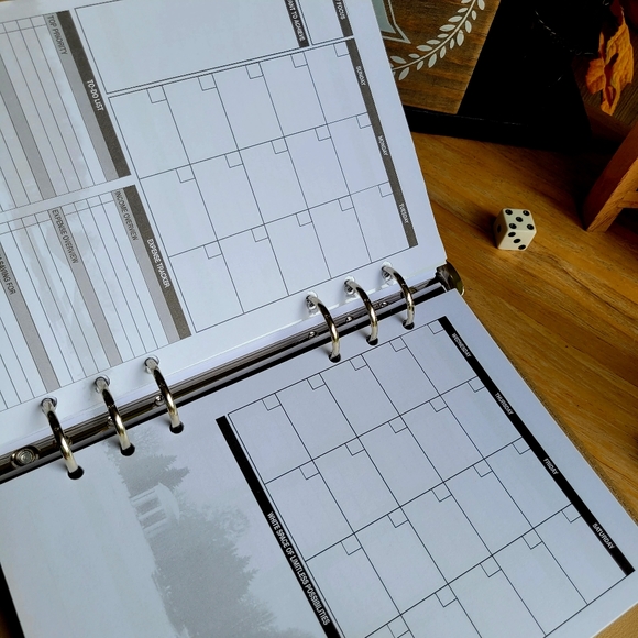 Privé Daily Planner - Picture 6 of 15